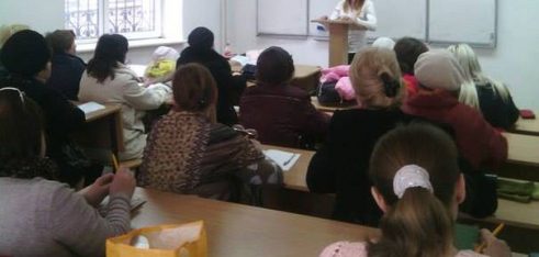 У Луцьку відкрито мобільний пункт юридичного консультування для переселенців