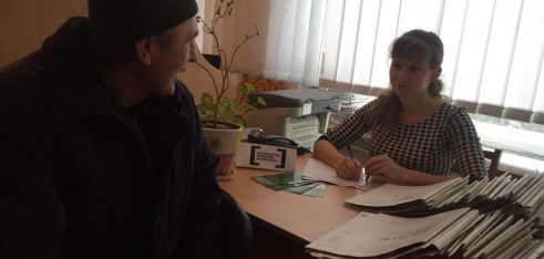 Робота мобільного пункту консультування в приміщенні ЦНАПу Любешівської РДА