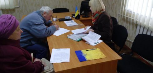 Старокостянтинівським місцевим центром проведено виїзний прийом та консультування громадян
