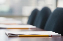 Залучаємо до співпраці представників державного сектору