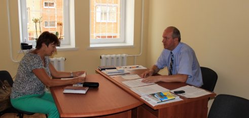 Робоча зустріч директора Тернопільського місцевого центру з надання БВПД із головою Тернопільської обласної організації Товариства Червоного Хреста України