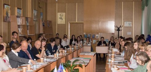 Відзначили юних науковців