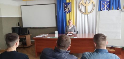 У Хмельницькому учасникам бойових дій розповіли про інструменти захисту порушених прав
