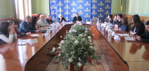 У Чернівцях обговорили питання співпраці адвокатури та центру з надання безоплатної вторинної правової допомоги