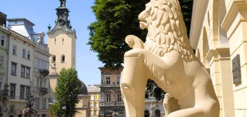 Львівщина: кава, гірські шпилі та безоплатна правова допомога