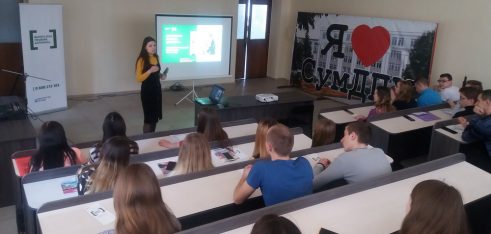 Сумських студентів навчали користуватися платформою правових консультацій WikiLegalAid