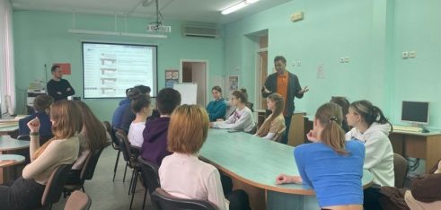 Про роль права у суспільстві говорили зі старшокласниками столичної гімназії біотехнологій